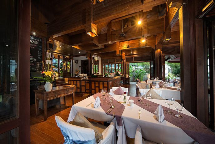 Imagen del bar/restaurante del Hotel Baan Yin Dee Boutique Resort. Foto 2