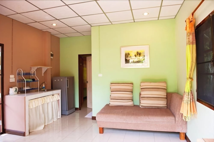 Imagen de la habitación del Hotel Baan Yusabai. Foto 2