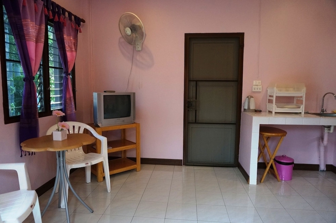 Imagen de la habitación del Hotel Baan Yusabai. Foto 8