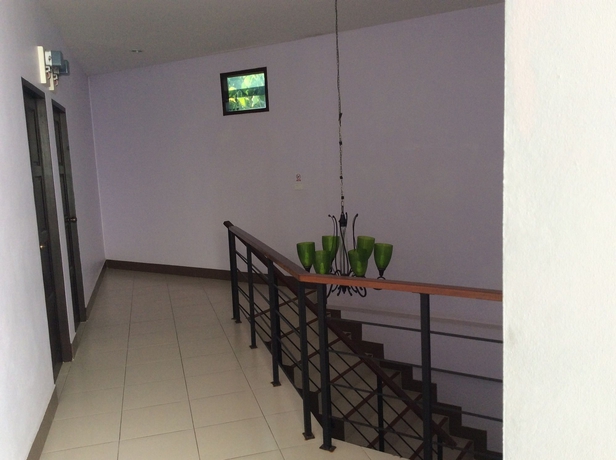 Imagen de los interiores del Hotel Baan Yuyen Karon Guesthouse. Foto 14