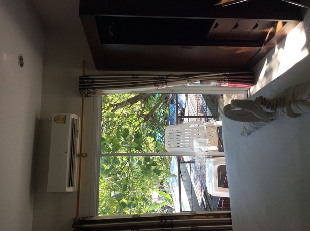 Imagen de la habitación del Hotel Baan Yuyen Karon Guesthouse. Foto 8