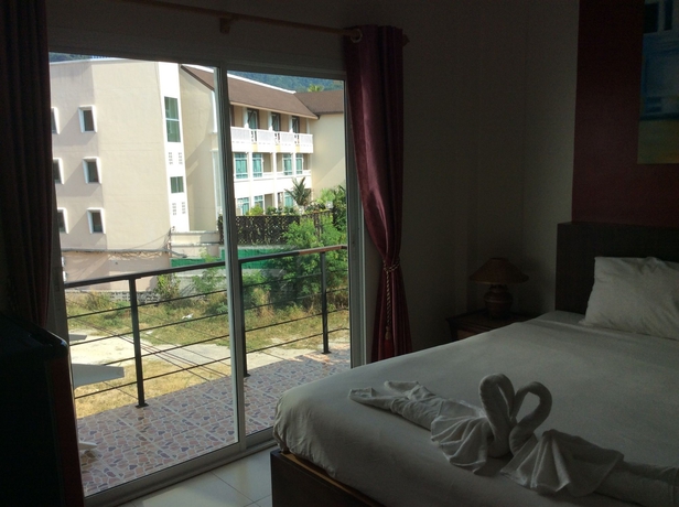 Imagen de la habitación del Hotel Baan Yuyen Karon Guesthouse. Foto 9