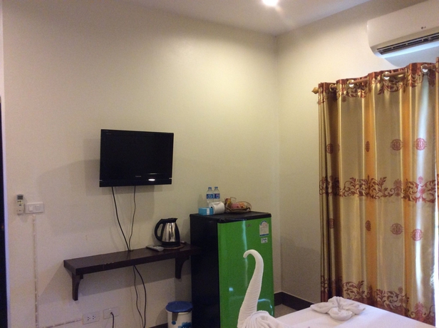 Imagen de la habitación del Hotel Baan Yuyen Karon Guesthouse. Foto 12