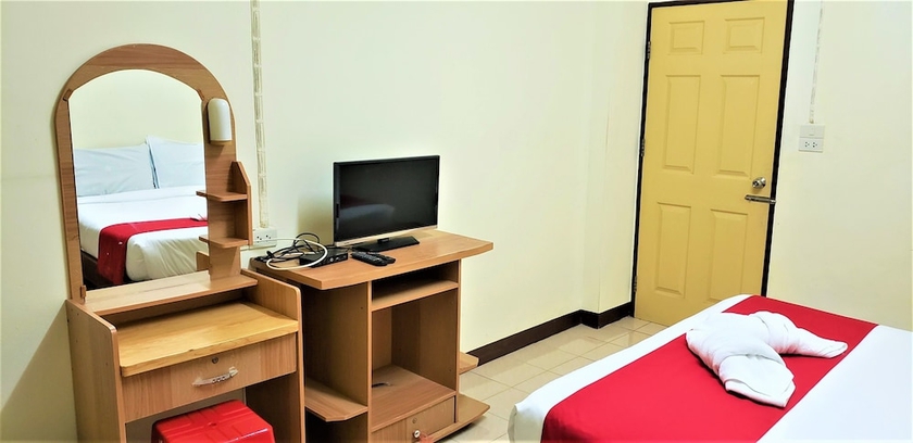 Imagen de la habitación del Hotel Baan Yuyuen. Foto 9