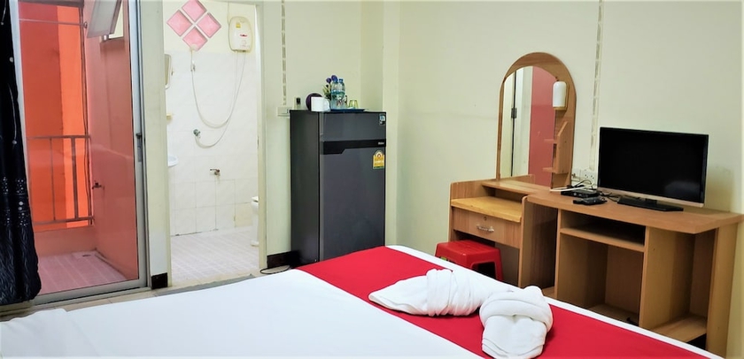 Imagen de la habitación del Hotel Baan Yuyuen. Foto 10
