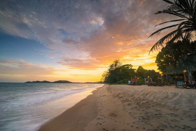 Imagen de los exteriores del Hotel Baanboonpetch Resort. Foto 31