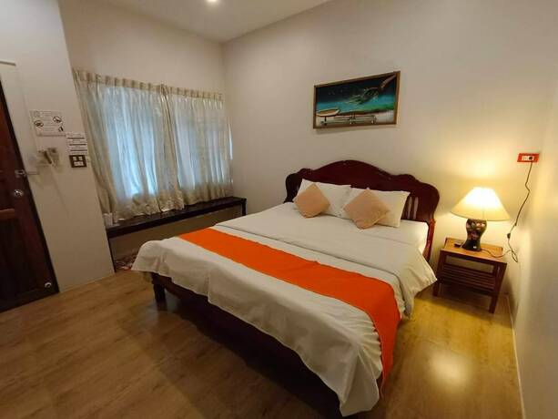 Imagen de la habitación del Hotel Baanchansamut Homestay. Foto 21