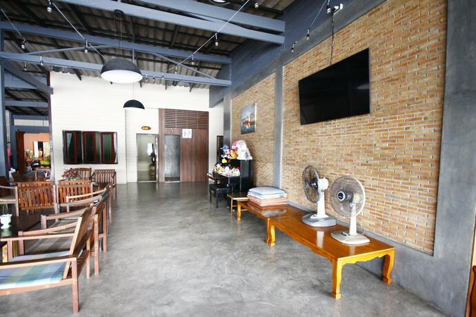 Imagen de los interiores del Hotel Baanchansamut Homestay. Foto 30