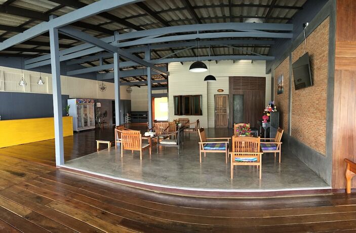Imagen de los interiores del Hotel Baanchansamut Homestay. Foto 37