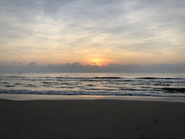 Imagen de los exteriores del Hotel Baanchaylay Resort. Foto 8