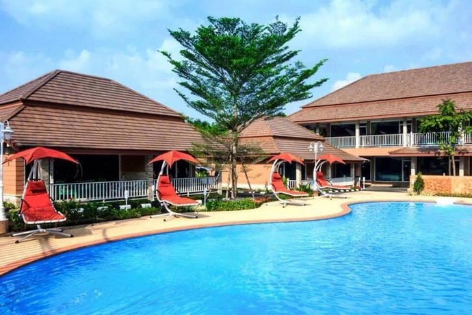 Imagen de la piscina del Hotel Baandara Resort Saraburi. Foto 18