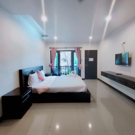 Imagen de la habitación del Hotel Baankiangnam Pattaya Resort. Foto 28
