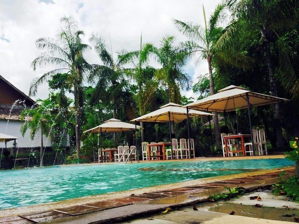 Imagen de la piscina del Hotel Baanklangdoi Resort. Foto 18