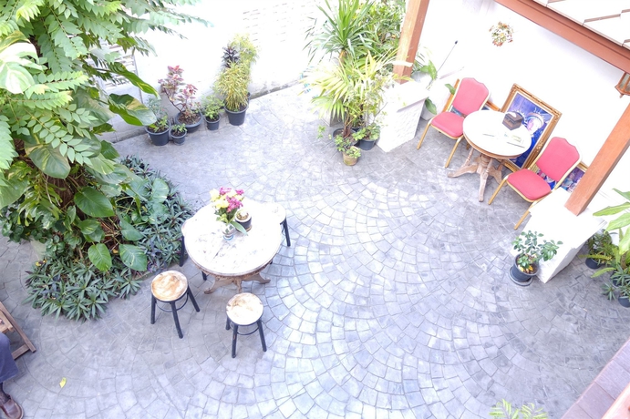 Imagen de los exteriores del Hotel Baanlek Home Stay. Foto 10