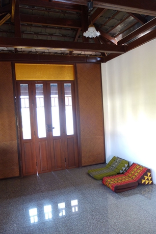 Imagen de los interiores del Hotel Baanlek Home Stay. Foto 15