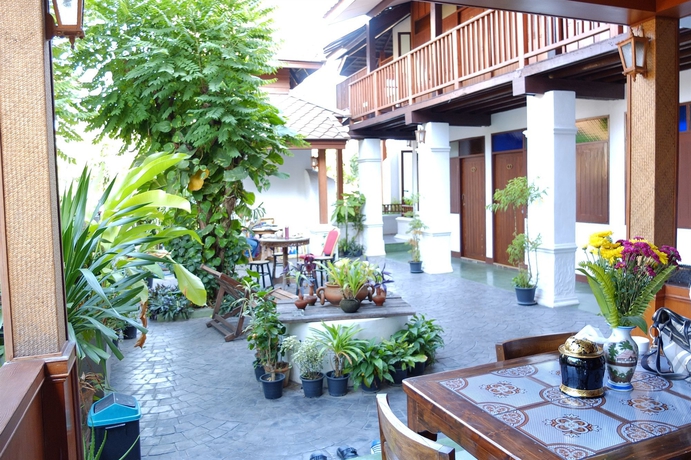 Imagen de los exteriores del Hotel Baanlek Home Stay. Foto 13