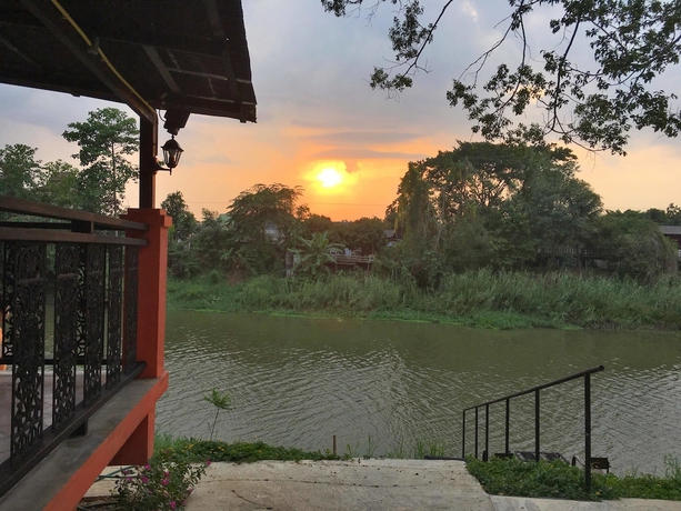Imagen de los interiores del Hotel Baannamping Riverside Village. Foto 15
