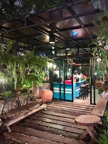 Imagen del bar/restaurante del Hotel Baanpermsook. Foto 5