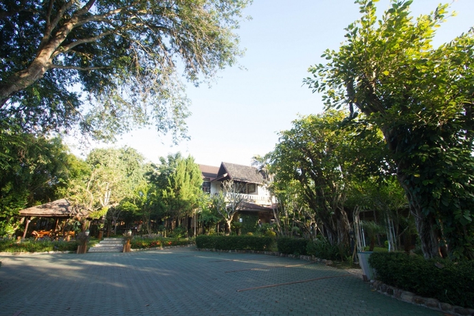 Imagen de los exteriores del Hotel Baanplaidoi Resort. Foto 6