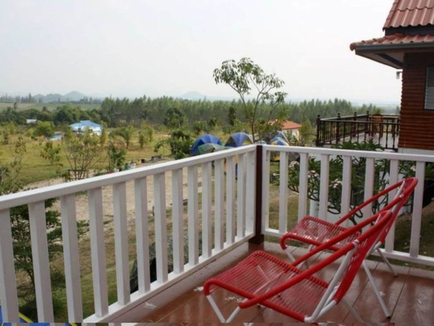 Imagen de la habitación del Hotel Baanrai Areeya. Foto 10