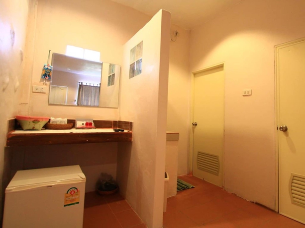 Imagen de la habitación del Hotel Baanrai Areeya. Foto 12