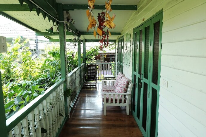 Imagen general del Hotel Baanrak Amphawa Homestay. Foto 11