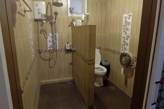 Imagen de la habitación del Hotel Baanrapeepong Boutique. Foto 7