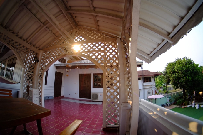 Imagen de los interiores del Hotel Baanrapeepong Boutique. Foto 16