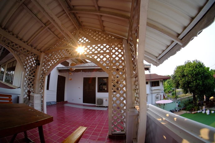 Imagen de los exteriores del Hotel Baanrapeepong Boutique. Foto 14