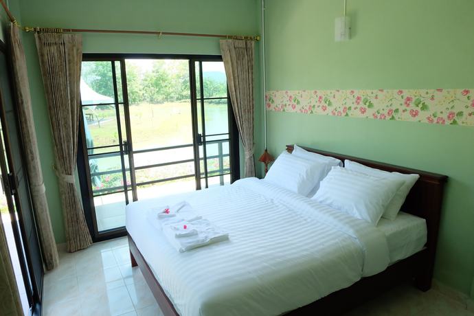 Imagen de la habitación del Hotel Baansuan Agape. Foto 9