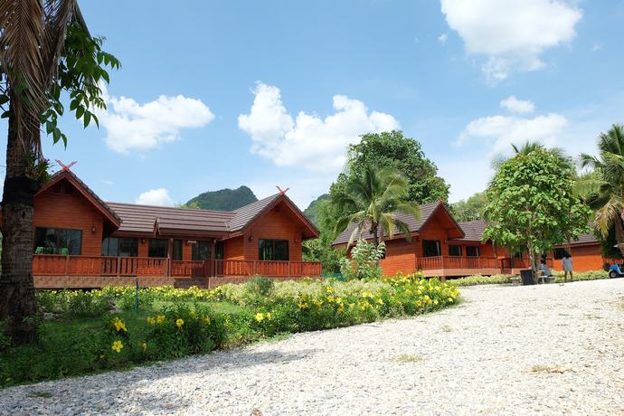 Imagen de la habitación del Hotel Baansuan Agape. Foto 14