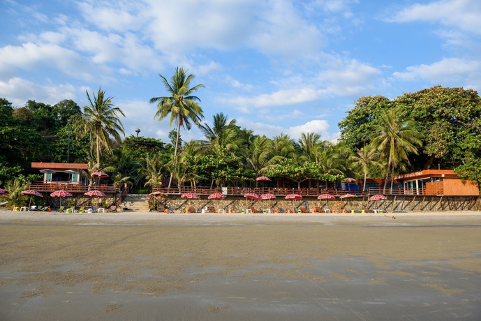 Imagen de los exteriores del Hotel Baansuan Aokhai Beach Resort. Foto 16