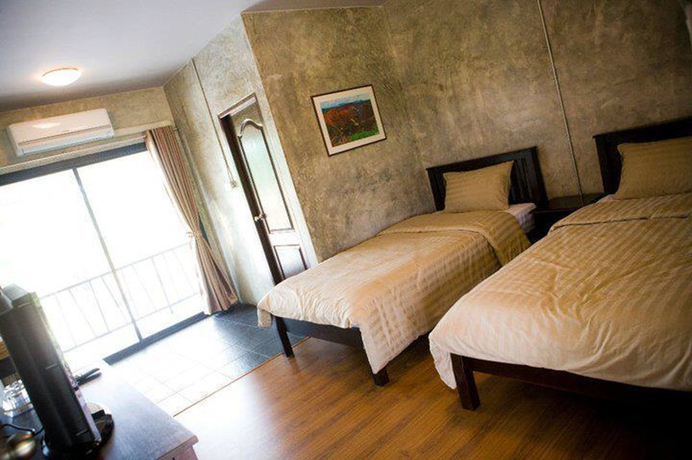 Imagen de la habitación del Hotel Baansuanramita Resort. Foto 3