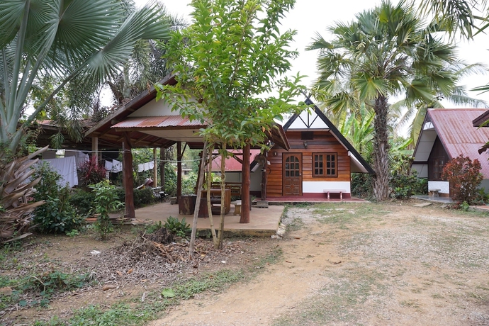 Imagen de la habitación del Hotel Baanta Pakchom. Foto 13