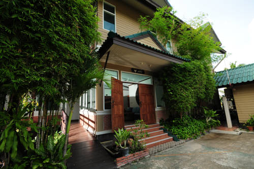 Imagen de la habitación del Hotel Baantip Suantong. Foto 5