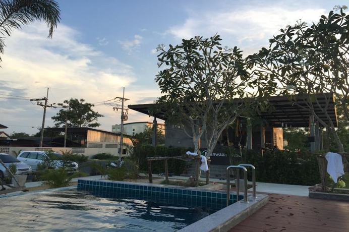 Imagen de la piscina del Hotel Baanwaan Resort Hat Yai. Foto 10