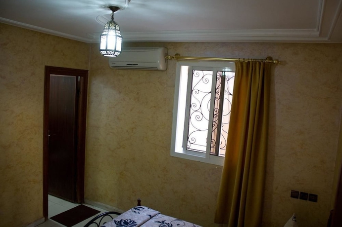 Imagen de la habitación del Hotel Bab Boujloud. Foto 11