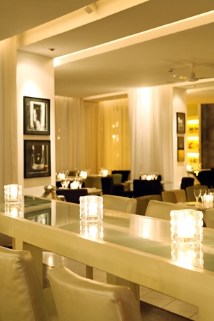 Imagen del bar/restaurante del Hotel Bab. Foto 2