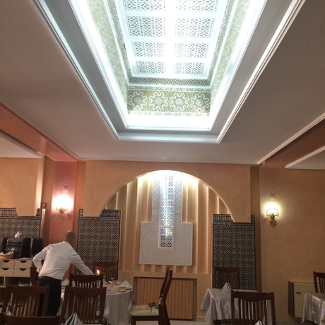 Imagen del bar/restaurante del Hotel Bab Mansour. Foto 5