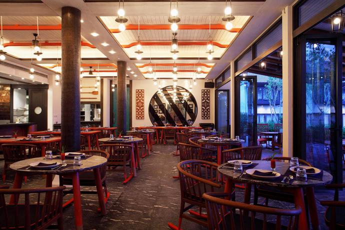 Imagen del bar/restaurante del Hotel Baba Beach Club Natai Luxury Pool Villa By Sri Panwa. Foto 3