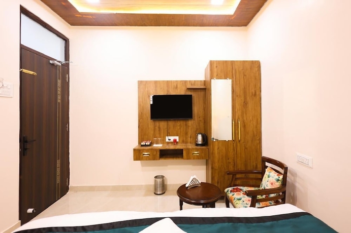 Imagen de la habitación del Hotel Baba Kinaram Kutir. Foto 3