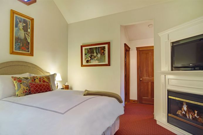 Imagen de la habitación del Hotel Babbling Brook Inn. Foto 17