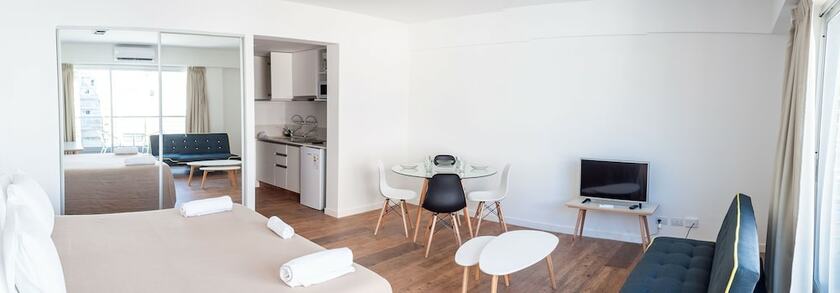 Imagen de la habitación del Hotel Babel Belgrano. Foto 18