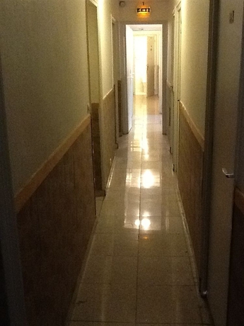 Imagen de los interiores del Hotel Babel Belleville. Foto 5