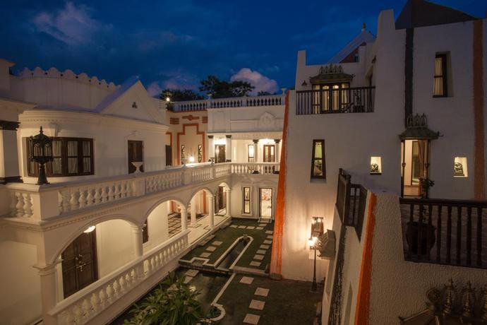 Imagen de los exteriores del Hotel Baber Mahal Vilas. Foto 13