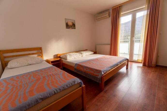 Imagen de la habitación del Hotel Babic. Foto 19