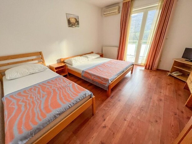 Imagen de la habitación del Hotel Babic, Vranovača. Foto 20
