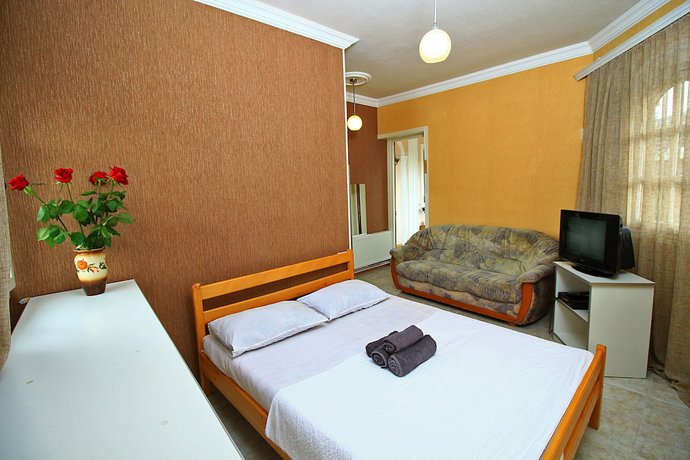 Imagen de la habitación del Hotel Babilina. Foto 7