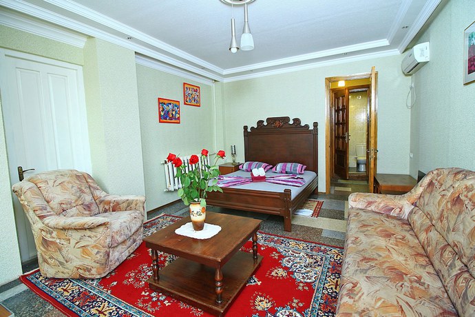Imagen de la habitación del Hotel Babilina. Foto 8