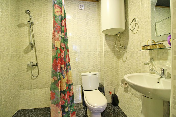 Imagen de la habitación del Hotel Babilina. Foto 10
